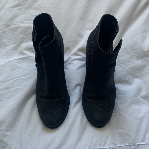 Suede black bootie heels - Picture 2 of 2